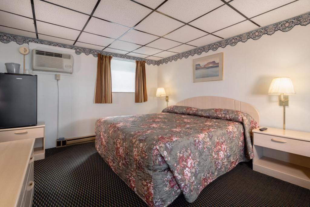 Dubois Manor Motel Buitenkant foto